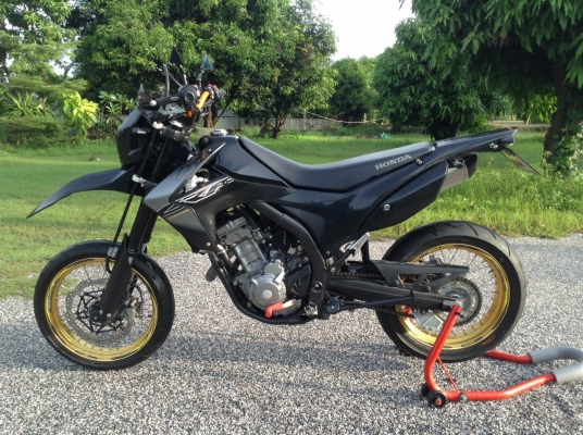 ธารนนทบุรี//ขาย honda crf250m ปี2013 สภาพสวยๆ ของแต่งเต็ม รถวิ่งมา 6,xxx กิโลเมตร ราคา 109,000 บาท ทะเบียนแท้