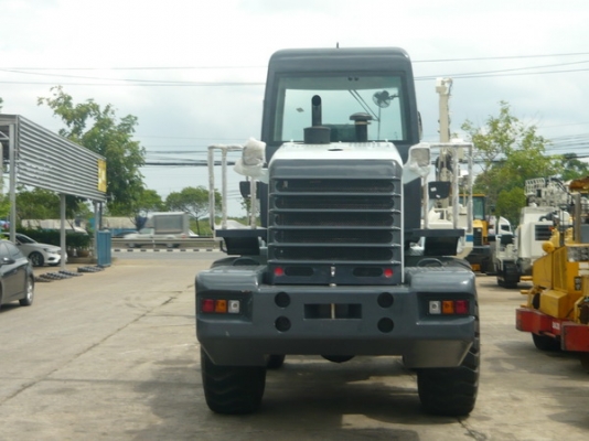 รถตักใหม่จีน ยี่ห้อ Yutong เครื่องยนตร์ Cummins 6 สูบ รับประกัน 1 ปี