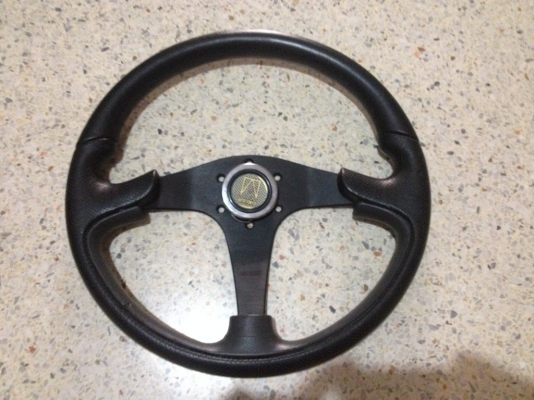 momo 3ก้านแท้ญี่ปุ่นสภาพสวย