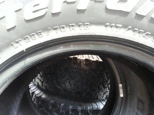 ขายยาง BF ALL 265 70 16 ..... สวยๆ เชิญครับ ขายยาง BF ALL 265 70 16 ..... สวยๆ เชิญครับ