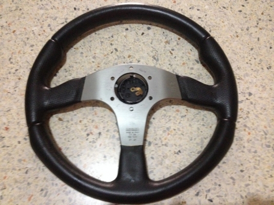 MOMO RACE เเท้แป้นเเตรครบหนังสภาพสวยญี่ปุ่นแท้ MOMO RACE เเท้แป้นเเตรครบหนังสภาพสวยญี่ปุ่นแท้