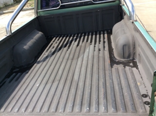 ขายรถกระบะมาสด้า ทันเดอร์แคป ปี 94 เครื่องมังกร 2.5 เกียร์ธรรมดา ภายในเบาะหนังสวย แอร์พร้อม  สีเต็มเงา มีริ้วรอยบ้าง คัสซีดี ไม่ผุ  เครื่องแน่น วิ่งดี ประหยัด เกียร์แน่น รถขับดี พร้อมใช้ ภาษีปี58 เอกสารพร้อมครับ