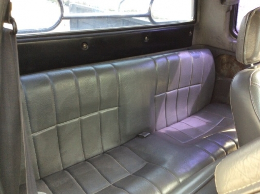 ขายรถกระบะมาสด้า ทันเดอร์แคป ปี 94 เครื่องมังกร 2.5 เกียร์ธรรมดา ภายในเบาะหนังสวย แอร์พร้อม  สีเต็มเงา มีริ้วรอยบ้าง คัสซีดี ไม่ผุ  เครื่องแน่น วิ่งดี ประหยัด เกียร์แน่น รถขับดี พร้อมใช้ ภาษีปี58 เอกสารพร้อมครับ