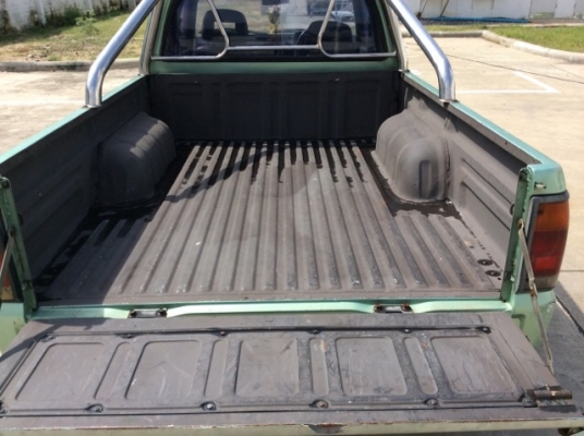 ขายรถกระบะมาสด้า ทันเดอร์แคป ปี 94 เครื่องมังกร 2.5 เกียร์ธรรมดา ภายในเบาะหนังสวย แอร์พร้อม  สีเต็มเงา มีริ้วรอยบ้าง คัสซีดี ไม่ผุ  เครื่องแน่น วิ่งดี ประหยัด เกียร์แน่น รถขับดี พร้อมใช้ ภาษีปี58 เอกสารพร้อมครับ