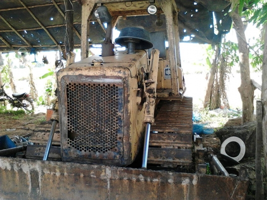 ขายรถดันดิน cat 4d ขออภัยลงซ้ำครับ ขายรถดันดิน cat 4d ขออภัยลงซ้ำครับ