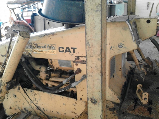 ขายรถดันดิน cat 4d ขออภัยลงซ้ำครับ ขายรถดันดิน cat 4d ขออภัยลงซ้ำครับ