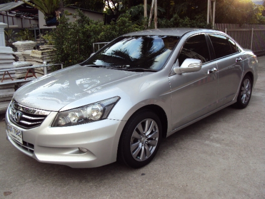 Honda Accord 2.4EL Navi CNG 2011