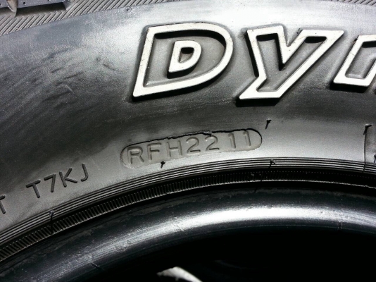 ขายยาง  Hankook  245 x 70 x 16  ปี 11