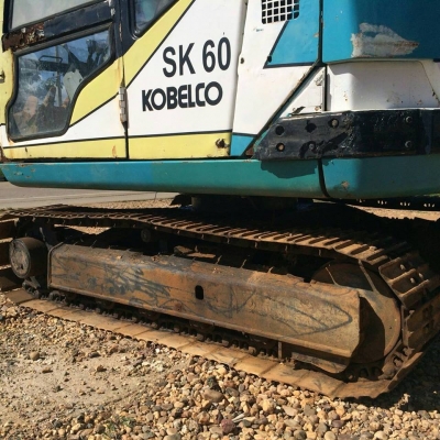 **340,000 บ.ต่อรอง**ขายแบคโฮ สภาพเก่านอก KOBELCO MARK3 SK60 S.No.14738 เครื่องเดิม ปั้มใหม่ ไฟฟ้าครบ เครื่องแน่น ปั้มดี แรง ทำงานดีไม่โหลด บูมอาร์มสวย ไม่ปะไม่ดาม เอวแน่น ไม่มีร้าว ช่วงล่าง80\% ตัวเดินใหม่ เฟรมสวย แทร็กครบ โรลเลอร์ครบ บุ้งกี๋หนาไม่ผุ บอดี้ **340,000 บ.ต่อรอง**ขายแบคโฮ สภาพเก่านอก KOBELCO MARK3 SK60 S.No.14738 เครื่องเดิม ปั้มใหม่ ไฟฟ้าครบ เครื่องแน่น ปั้มดี แรง ทำงานดีไม่โหลด บูมอาร์มสวย ไม่ปะไม่ดาม เอวแน่น ไม่มีร้าว ช่วงล่าง80\% ตัวเดินใหม่ เฟรมสวย แทร็กครบ โรลเลอร์ครบ บุ้งกี๋หนาไม่ผุ บอดี้