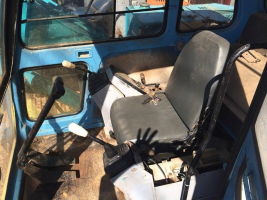 **340,000 บ.ต่อรอง**ขายแบคโฮ สภาพเก่านอก KOBELCO MARK3 SK60 S.No.14738 เครื่องเดิม ปั้มใหม่ ไฟฟ้าครบ เครื่องแน่น ปั้มดี แรง ทำงานดีไม่โหลด บูมอาร์มสวย ไม่ปะไม่ดาม เอวแน่น ไม่มีร้าว ช่วงล่าง80\% ตัวเดินใหม่ เฟรมสวย แทร็กครบ โรลเลอร์ครบ บุ้งกี๋หนาไม่ผุ บอดี้ **340,000 บ.ต่อรอง**ขายแบคโฮ สภาพเก่านอก KOBELCO MARK3 SK60 S.No.14738 เครื่องเดิม ปั้มใหม่ ไฟฟ้าครบ เครื่องแน่น ปั้มดี แรง ทำงานดีไม่โหลด บูมอาร์มสวย ไม่ปะไม่ดาม เอวแน่น ไม่มีร้าว ช่วงล่าง80\% ตัวเดินใหม่ เฟรมสวย แทร็กครบ โรลเลอร์ครบ บุ้งกี๋หนาไม่ผุ บอดี้