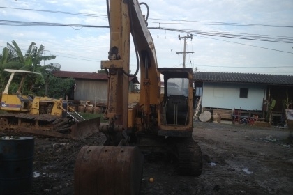 ขาย10HT สภาพพร้อมใช้งเครื่องดี ช่วงล่างดี ใบเเทร็กเต็ม ราคาต่อรองได้