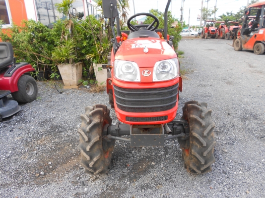 ขายรถไถเข้าร่องอ้อยสภาพเหมือนใหม่ B2420