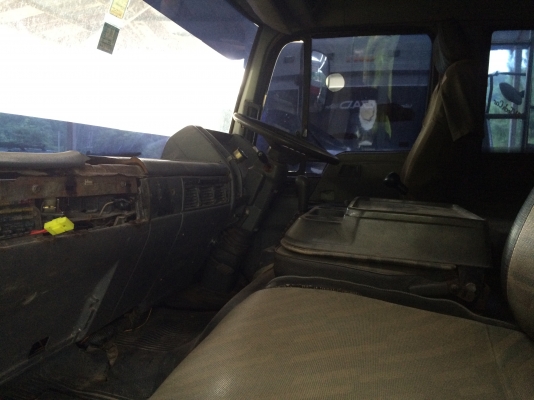 10ล้อดั้ม240แรง ดัั้มเรือ HINO FM3MNLDวางดั้มเรือยังไม่ได้ใช้.. รถห้างแท้ สภาพดี สวยใช้ได้...