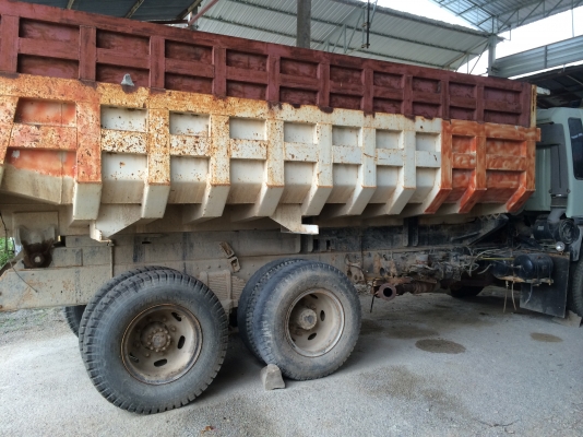 10ล้อดั้ม240แรง ดัั้มเรือ HINO FM3MNLDวางดั้มเรือยังไม่ได้ใช้.. รถห้างแท้ สภาพดี สวยใช้ได้...