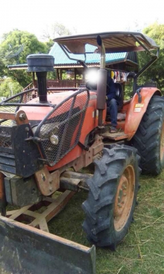 **398,000 บ.ต่อรอง**ขายรถไถ2เพลา ส้มๆ KUBOTA M7040 4WD เครื่องเดิมเกียร์เดิม เครื่องยนต์ 70แรง 4สูบ 3,331 cc ระบบไดเร็กฯ เครื่องดี สตาร์ทง่าย แรงดี เกียร์ไม่หลุด ปั้มดี แรงดี ทำงานดีเร็ว คล่องตัว ช่วงล่างดี ท้ายดี ระบบไฮฯใช้งานปกติ หลังคามีขาด ยางดี2เส้นพ