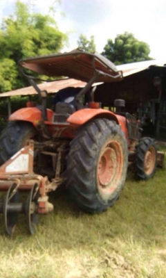 **398,000 บ.ต่อรอง**ขายรถไถ2เพลา ส้มๆ KUBOTA M7040 4WD เครื่องเดิมเกียร์เดิม เครื่องยนต์ 70แรง 4สูบ 3,331 cc ระบบไดเร็กฯ เครื่องดี สตาร์ทง่าย แรงดี เกียร์ไม่หลุด ปั้มดี แรงดี ทำงานดีเร็ว คล่องตัว ช่วงล่างดี ท้ายดี ระบบไฮฯใช้งานปกติ หลังคามีขาด ยางดี2เส้นพ