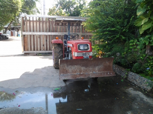 ขายรถไถนาขับ2 พร้อมใช้ เครื่องแน่นจอดนาน เครื่อง2สูบ ขาย 42000 บาท