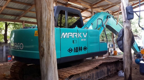 ขายแบคโคKOBELCO 120-3 เครื่องดีช่วงล่างดี ไฟฟ้าเต็ม เอวแน่น เครื่องเดิม ปั้มเดิมปั้มแรง ไม่โหลด บูมอาร์มดี โซ่ดี ทำงานเร็ว ภายในสวย มีแอร์ สภาพพร้อมทำงาน สนใจโทร090-8588220คุณนะ ID:narong498 หรือwww.truck.in.th/498 FB:ณรงค์ ซื้อขายรถมือสอง(เว็บไซต์ส่วนตัว