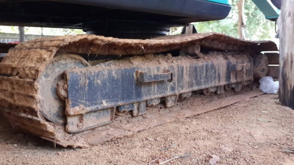 ขายแบคโคKOBELCO 120-3 เครื่องดีช่วงล่างดี ไฟฟ้าเต็ม เอวแน่น เครื่องเดิม ปั้มเดิมปั้มแรง ไม่โหลด บูมอาร์มดี โซ่ดี ทำงานเร็ว ภายในสวย มีแอร์ สภาพพร้อมทำงาน สนใจโทร090-8588220คุณนะ ID:narong498 หรือwww.truck.in.th/498 FB:ณรงค์ ซื้อขายรถมือสอง(เว็บไซต์ส่วนตัว