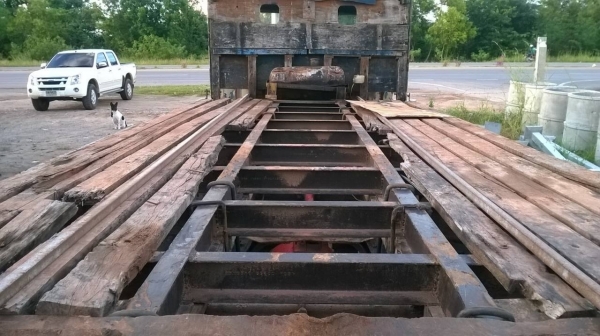 ขายเทนเลอร์ HINO 10 ล้อหัวยาว 2 เพลา คัสซีสวยตลอดเส้น เครื่อง EH700 168 แรงม้า เกียร์ HO ช่วงล่างจัมโบ้ 210 ยางดี ทะเบียนพร้อมโอน ราคาต่อรองได้ครับ