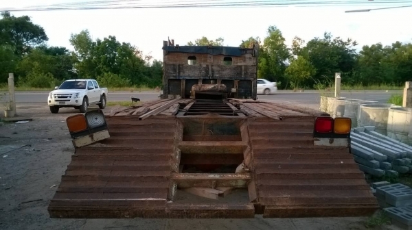 ขายเทนเลอร์ HINO 10 ล้อหัวยาว 2 เพลา คัสซีสวยตลอดเส้น เครื่อง EH700 168 แรงม้า เกียร์ HO ช่วงล่างจัมโบ้ 210 ยางดี ทะเบียนพร้อมโอน ราคาต่อรองได้ครับ