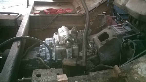 ขายเทนเลอร์ HINO 10 ล้อหัวยาว 2 เพลา คัสซีสวยตลอดเส้น เครื่อง EH700 168 แรงม้า เกียร์ HO ช่วงล่างจัมโบ้ 210 ยางดี ทะเบียนพร้อมโอน ราคาต่อรองได้ครับ