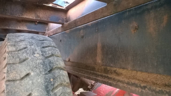 ขายเทนเลอร์ HINO 10 ล้อหัวยาว 2 เพลา คัสซีสวยตลอดเส้น เครื่อง EH700 168 แรงม้า เกียร์ HO ช่วงล่างจัมโบ้ 210 ยางดี ทะเบียนพร้อมโอน ราคาต่อรองได้ครับ