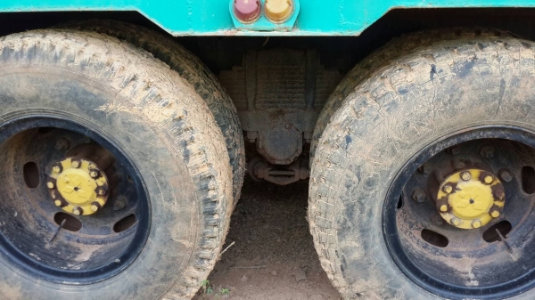 ขายเทรลเลอร์MITSUBISHI FN527M-A เครื่อง195แรง10สปีด ขึ้นแบคโคPC200ได้ เครื่องดี แคชซีสวย พ.เพาเวอร์ เบรกทิฟฟี่ ภายในสวย สภาพพร้อมใช้งาน เอกสารพร้อมโอน จัดไฟแนนซ์ได้ เงื่อนไขง่ายๆวันเดียวรับรถ สนใจโทร 090-8588220คุณนะ ID:narong498 หรือwww.truck.in.th/498 F