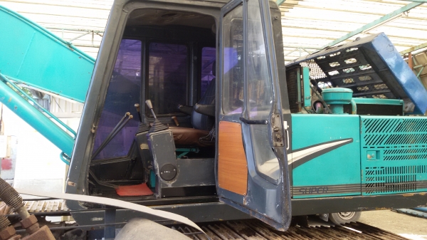 แบคโฮ KOBELCO มาค2