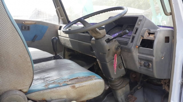 ขายดั้มHINO FC2W เครื่องWO4D 120แรง ห้างแท้ เครื่องดี แคชซีสวย พ.เพาเวอร์  ภายในสวย สภาพพร้อมใช้งาน เอกสารพร้อมโอน จัดไฟแนนซ์ได้ เงื่อนไขง่ายๆวันเดียวรับรถ สนใจโทร 090-8588220คุณนะ ID:narong498 หรือwww.truck.in.th/498 FB:ณรงค์ ซื้อขายรถมือสอง(เว็บไซต์ส่วน