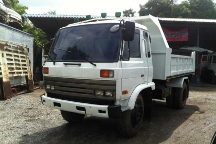 6ล้อดั้มNISSAN UDCLG87D ปี39 180แรงม้าดั้มใหม่ทั้งลูก