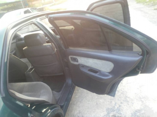 ขายถูก Nissan sunny saloon.