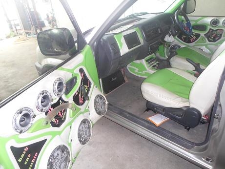 ขายรถกระบะเครื่องเสียงเป็นแสน