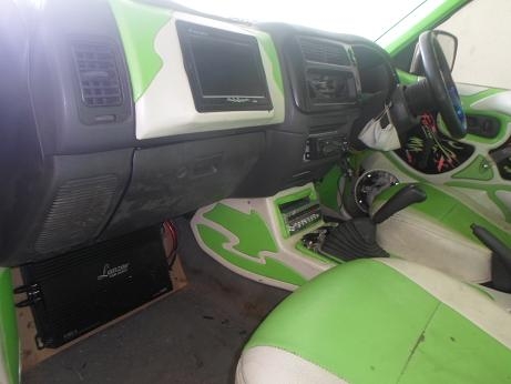 ขายรถกระบะเครื่องเสียงเป็นแสน