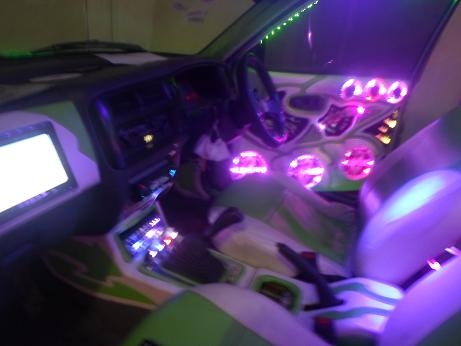 ขายรถกระบะเครื่องเสียงเป็นแสน