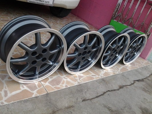 ล้อ15x7 / 4x100  off28  italy แท้ ติด e30 มา สำสีใหม่ ไม่ซ่อม