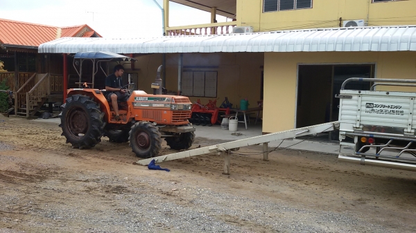 ปัญญาแทรคเตอร์ ..จัดมาให้ครับ คูโบต้า L1-33 เทอร์โบ พร้อมโรตาลี่