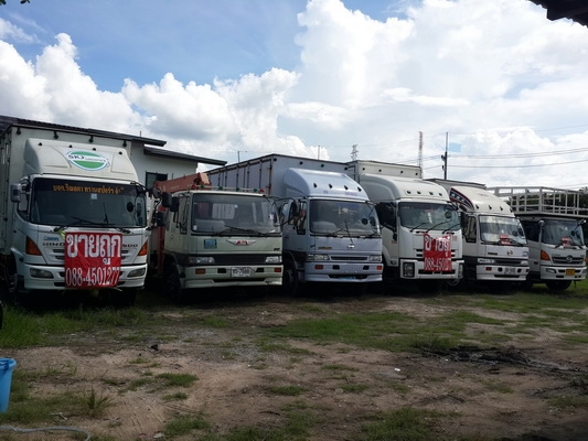 ขายรถบรรทุกหกล้อใหญ่มีให้เลือก 4 คัน สวยและถูกทุกคัน โทร 088-4501277 ขายรถบรรทุกหกล้อใหญ่มีให้เลือก 4 คัน สวยและถูกทุกคัน โทร 088-4501277