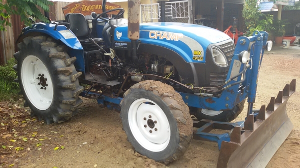 ปัญญาแทรคเตอร์มาแล้ว...จัดมาให้ครับ แชมป์ MX4548 พร้อม ใบมีดดันหน้า (เพิ่มผาน6ราคา15,000) จัดส่ง จ.สระแก้ว