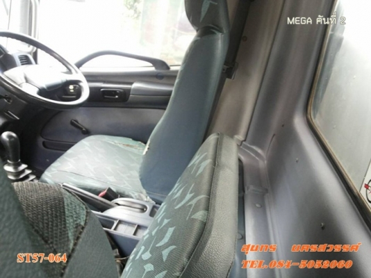 ขายด่วน รถบรรทุก 6 ล้อ HINO MEGA 150 แรงEURO-2 ตู้ 3 บาน รถห้างแท้ สภาพเดิมๆสวย พร้อมใช้สุดๆ ราคาสุดคุ้ม