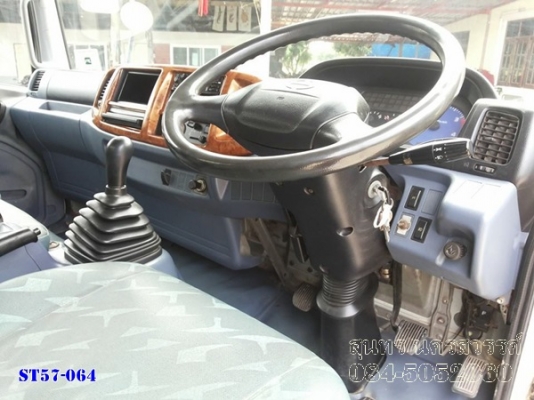 ขายด่วน รถบรรทุก 6 ล้อ HINO MEGA 150 แรงEURO-2 ตู้ 3 บาน รถห้างแท้ สภาพเดิมๆสวย พร้อมใช้สุดๆ ราคาสุดคุ้ม