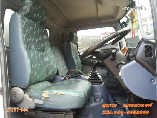 ขายด่วน รถบรรทุก 6 ล้อ HINO MEGA 150 แรงEURO-2 ตู้ 3 บาน รถห้างแท้ สภาพเดิมๆสวย พร้อมใช้สุดๆ ราคาสุดคุ้ม