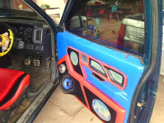 ขายนิสสันBIG M เครื่องดีเชล2.5 แอร์เย็น ล้อมแมก แมคลายเนอ คัดชีสวย ไม่ผุ ขายนิสสันBIG M เครื่องดีเชล2.5 แอร์เย็น ล้อมแมก แมคลายเนอ คัดชีสวย ไม่ผุ