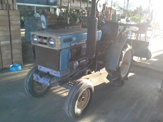 ขายรถไถนาพร้อมโรตารี่   MITSUBlSHl  แบบ  D1550P  ขับเคลื่อน 2 ล้อ รถเครื่องดี  ทำงานนอ้ย  ไม่เคยใช้งานในไทย  เป็นรถเก่านอก  มีเอกสารแจ้งจำหน่วย  ราคาไม่แพงค่ะ