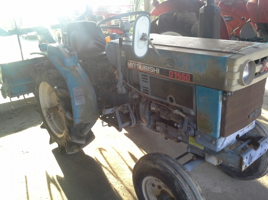 ขายรถไถนาพร้อมโรตารี่   MITSUBlSHl  แบบ  D1550P  ขับเคลื่อน 2 ล้อ รถเครื่องดี  ทำงานนอ้ย  ไม่เคยใช้งานในไทย  เป็นรถเก่านอก  มีเอกสารแจ้งจำหน่วย  ราคาไม่แพงค่ะ