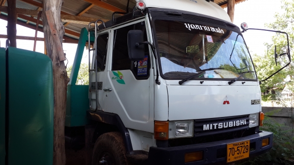 ขายด่วนไอ้หลง10สปีดเทรนเลอร์หางปลาขึ้นแบ็คโฮ200สภาพสวยสุดๆโทร0843923995