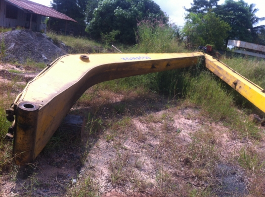 ขายบูมยาว18เมตร KOMATSU PC200-7-8 สภาพพร้อมใช้งาน ราคาาเบาๆครับ