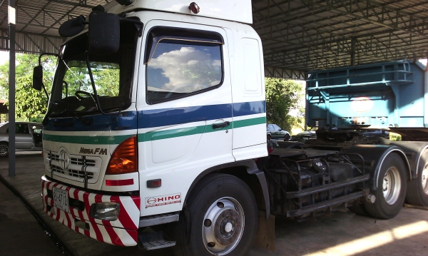ขายด่วนรถหัวลากFM1Jเครือง260แรงม้าปี48รถสวยยางเรเดียน