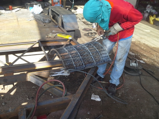 รับซ่อม เปลี่ยน แก้ปัญหารถเกี่ยวข้าว และต่อเทลเลอร์ตามสั่ง เปลี่ยนตู้เลดคูโบต้า รอรับได้เลย