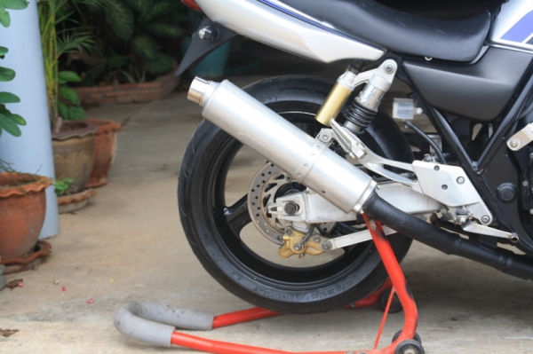 CB 400 เทค 1 สรรสามิตแท้ เครื่องดี สีสวย ยางหน้า ยางหลังใหม่ 83000 CB 400 เทค 1 สรรสามิตแท้ เครื่องดี สีสวย ยางหน้า ยางหลังใหม่ 83000